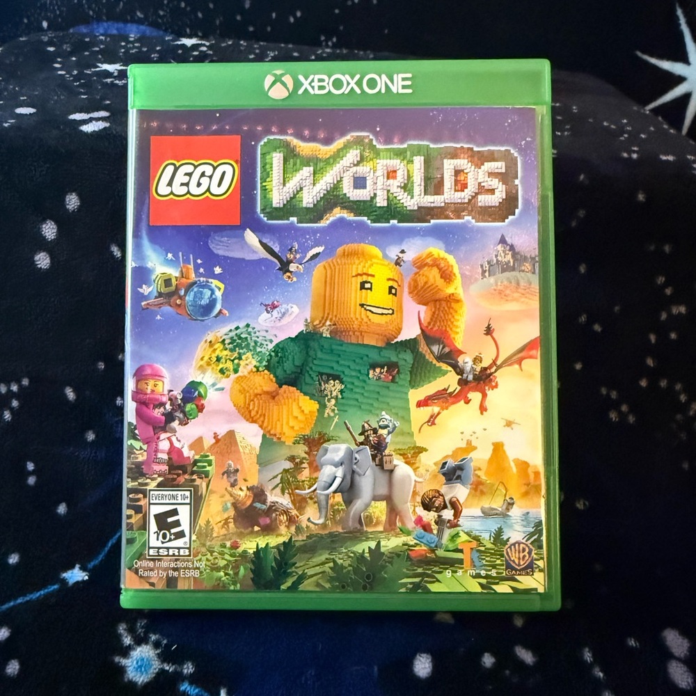 LEGO Worlds Xbox One Game Case - Green